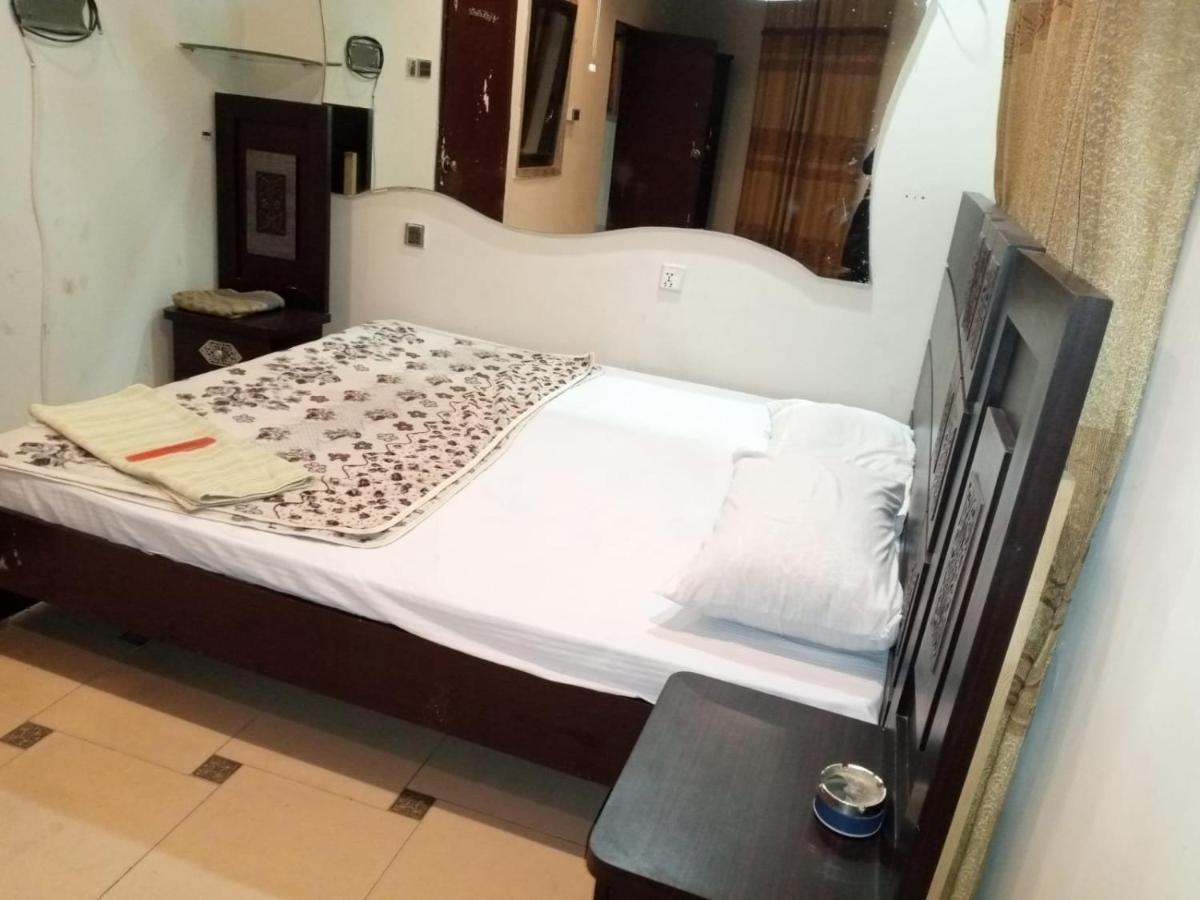 Hotel Crown Plaza, Near Karachi Airport, Darul Sehat Hospital, Dow, Agha Khan And Liaqat Hospital 외부 사진