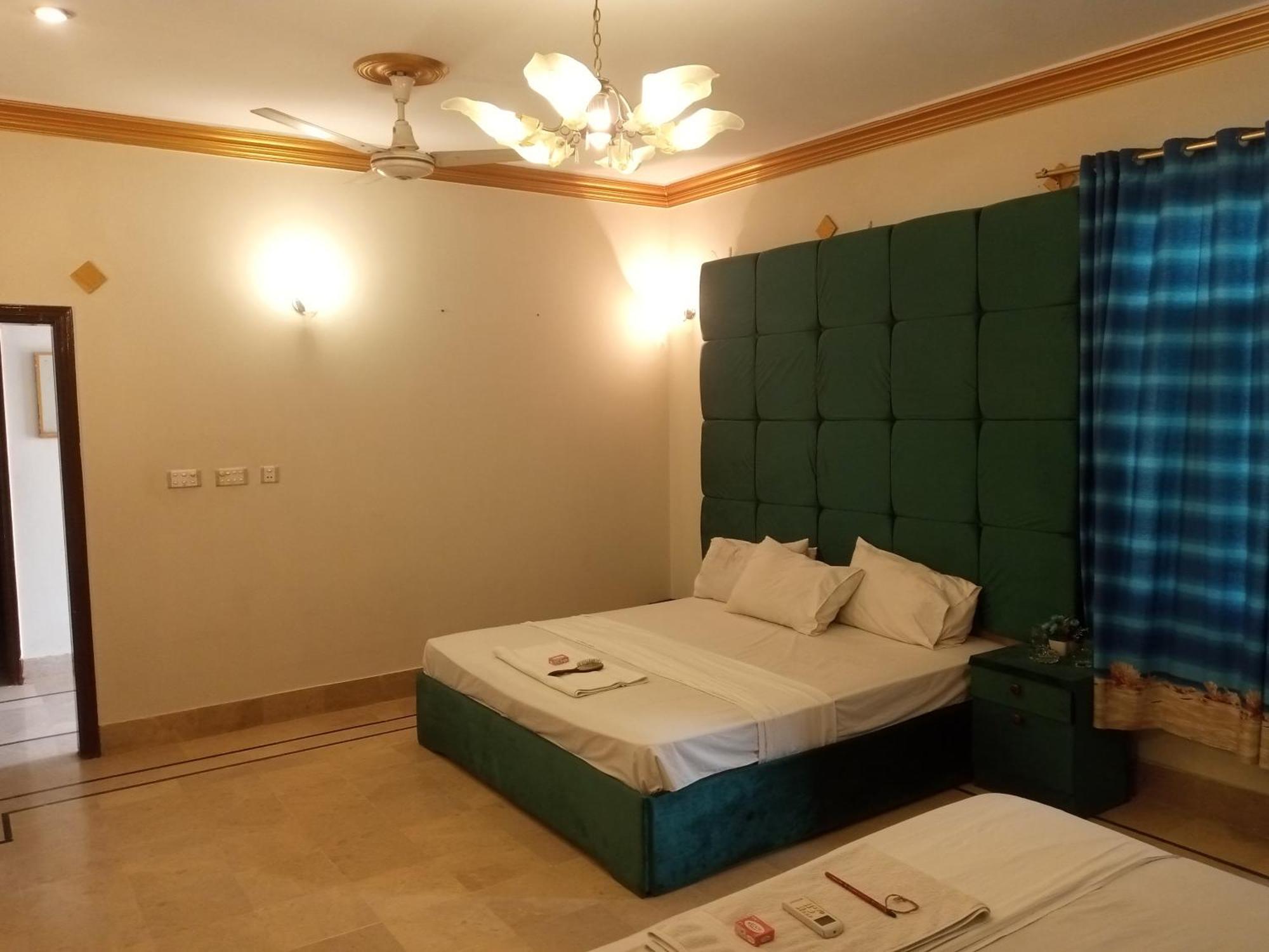 Hotel Crown Plaza, Near Karachi Airport, Darul Sehat Hospital, Dow, Agha Khan And Liaqat Hospital 외부 사진