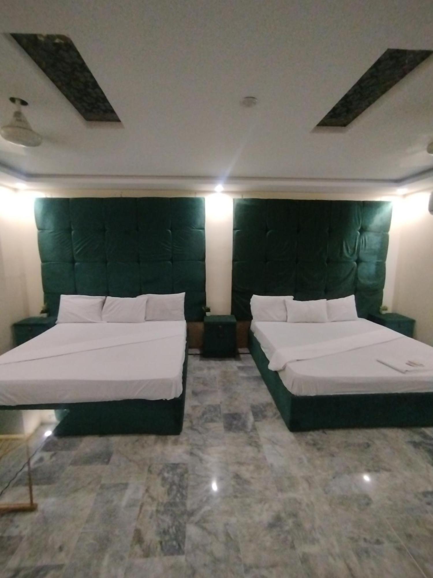 Hotel Crown Plaza, Near Karachi Airport, Darul Sehat Hospital, Dow, Agha Khan And Liaqat Hospital 외부 사진