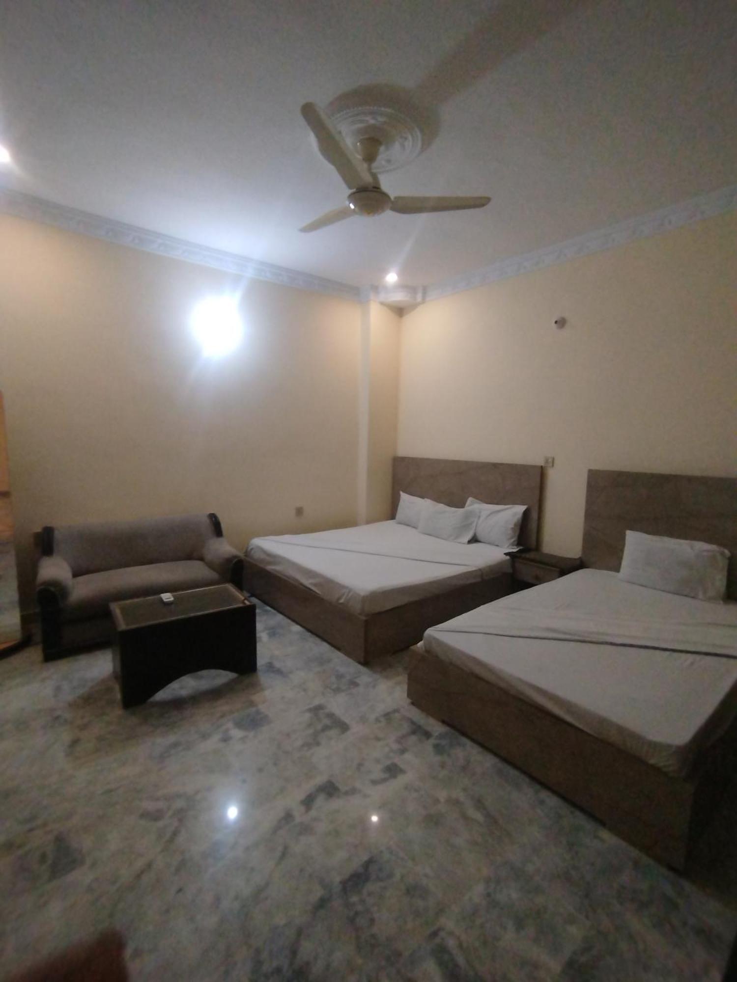 Hotel Crown Plaza, Near Karachi Airport, Darul Sehat Hospital, Dow, Agha Khan And Liaqat Hospital 외부 사진